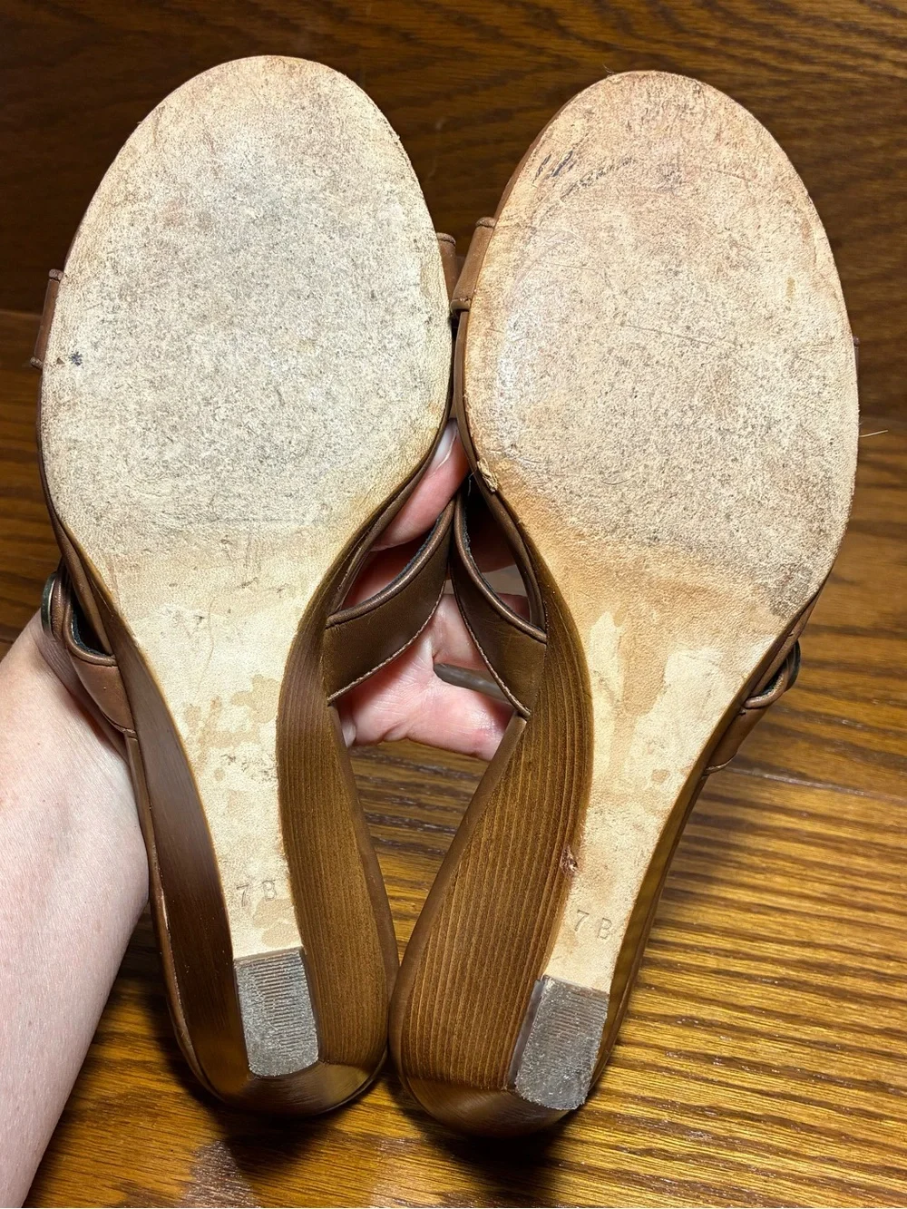 Y2K VTG Cole Haan Leather Cross Strap Medallion Wedge Slide Sandals Tan Sz 7